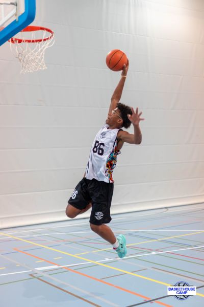 z1a7107-avec-accentuation-bruit