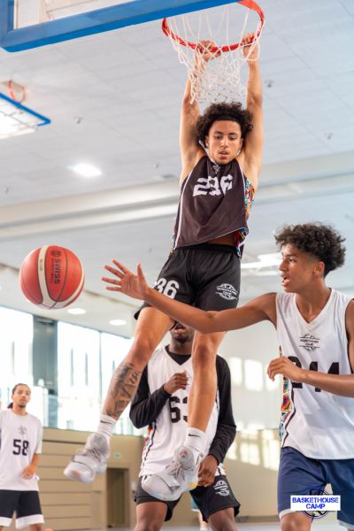 z1a7413-avec-accentuation-bruit