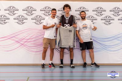 z1a5498-avec-accentuation-bruit