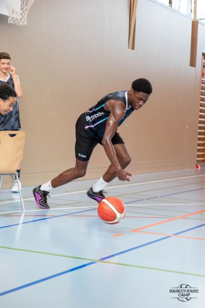 z1a1062-avec-accentuation-bruit