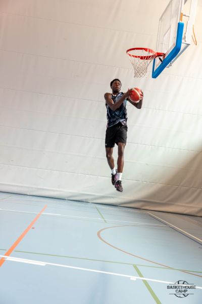 z1a1348-avec-accentuation-bruit