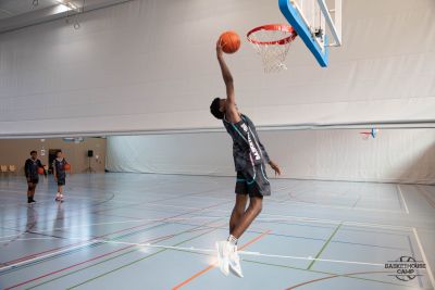 z1a1369-avec-accentuation-bruit